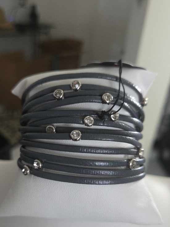 paparazzi Jewelry - Paparazzi Fearlessly Layered Silver Bracelet NWT